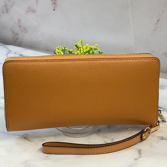 NWT Michael Kors Large Zip Around Wallet Clutch Wristlet in Leather - Cider - Picture 4 of 5